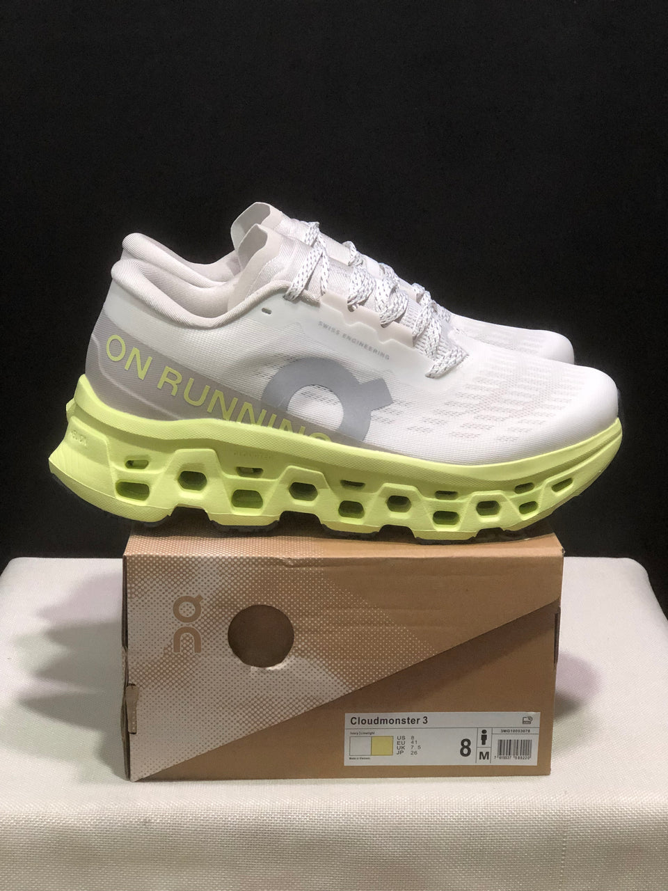 Tênis On Running Cloudmonster 3 branco/amarelo