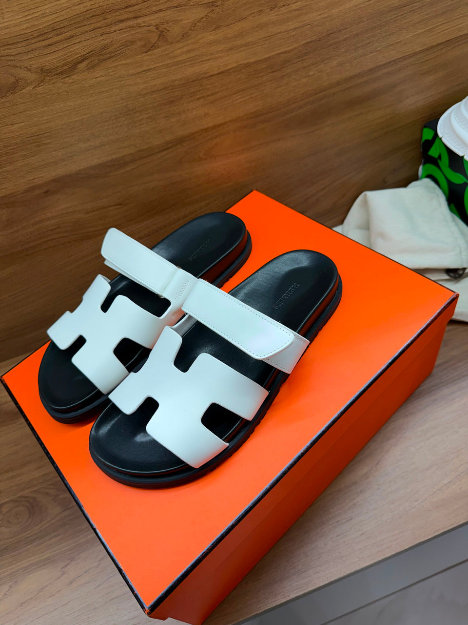 Sandália Chypre Hermès Branca 41br pronta entrega