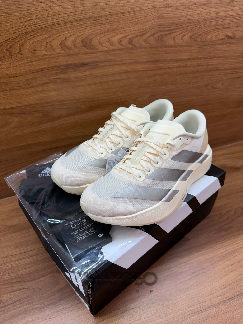Adizero Evo SL bege 40br pronta entrega