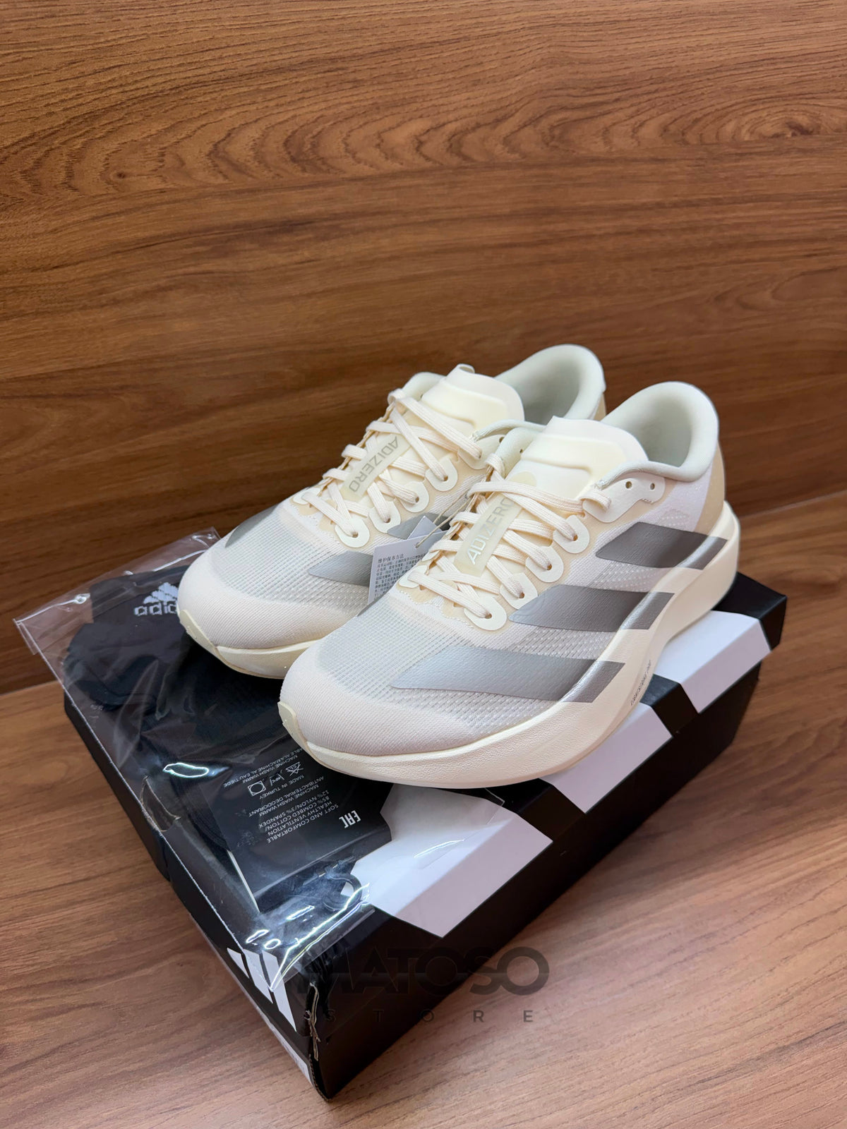 Adizero Evo SL bege 40br pronta entrega