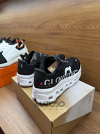 Tênis ON Cloudmonster 2 preto/branco