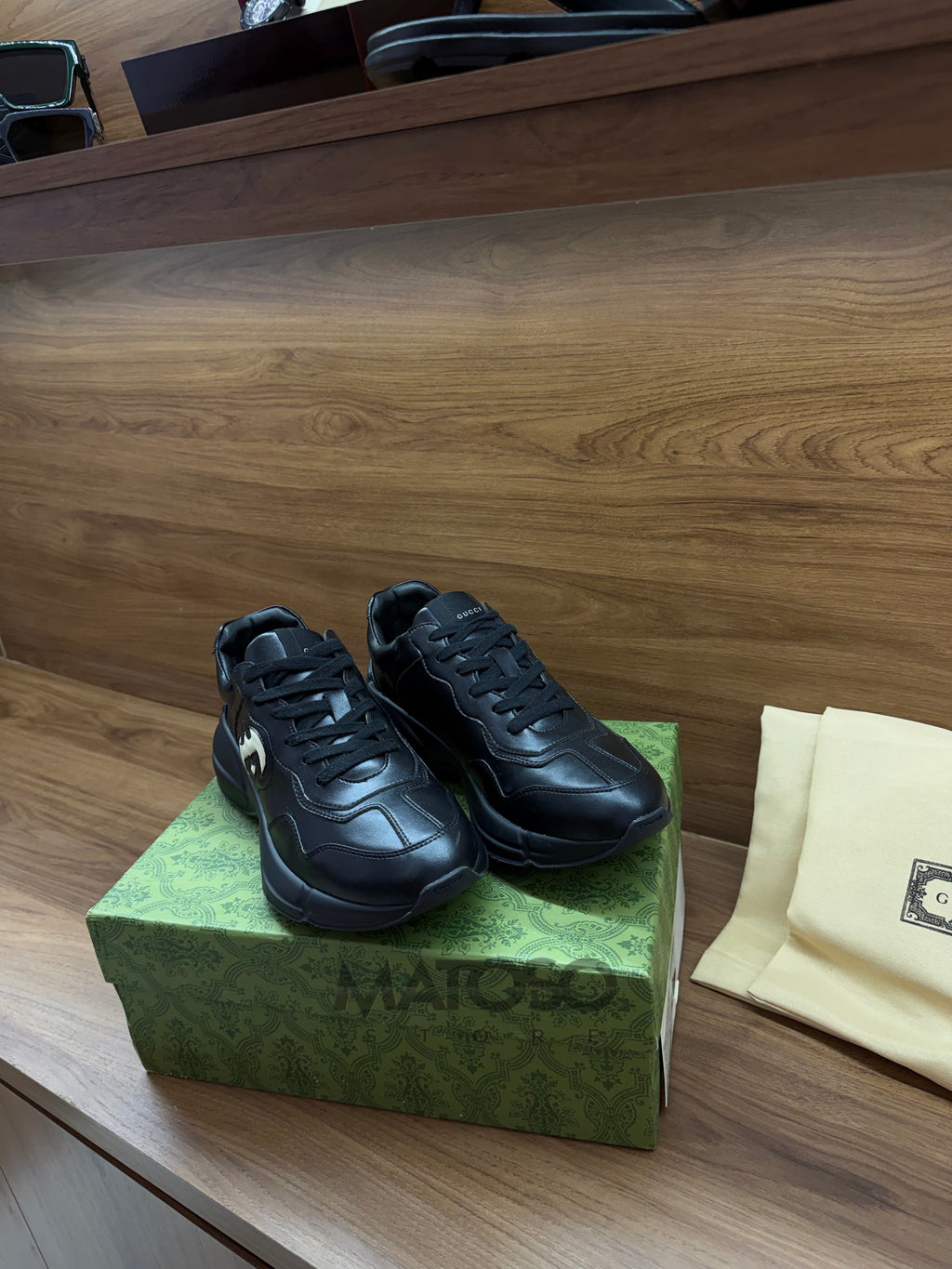 Rhyton Preto