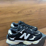 Tênis New Balance NB 9060 Preto/branco