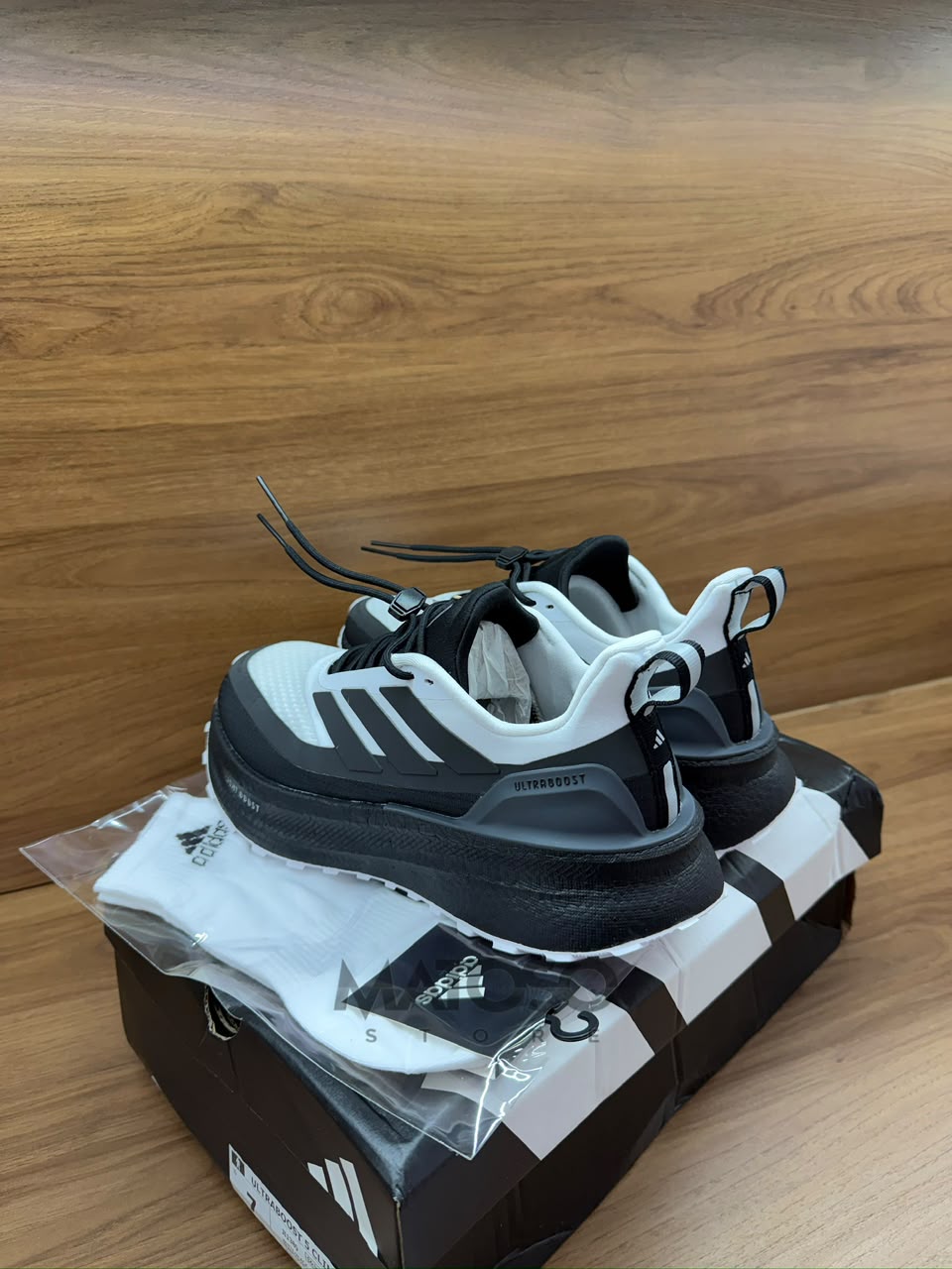 Adidas Ultraboost 5