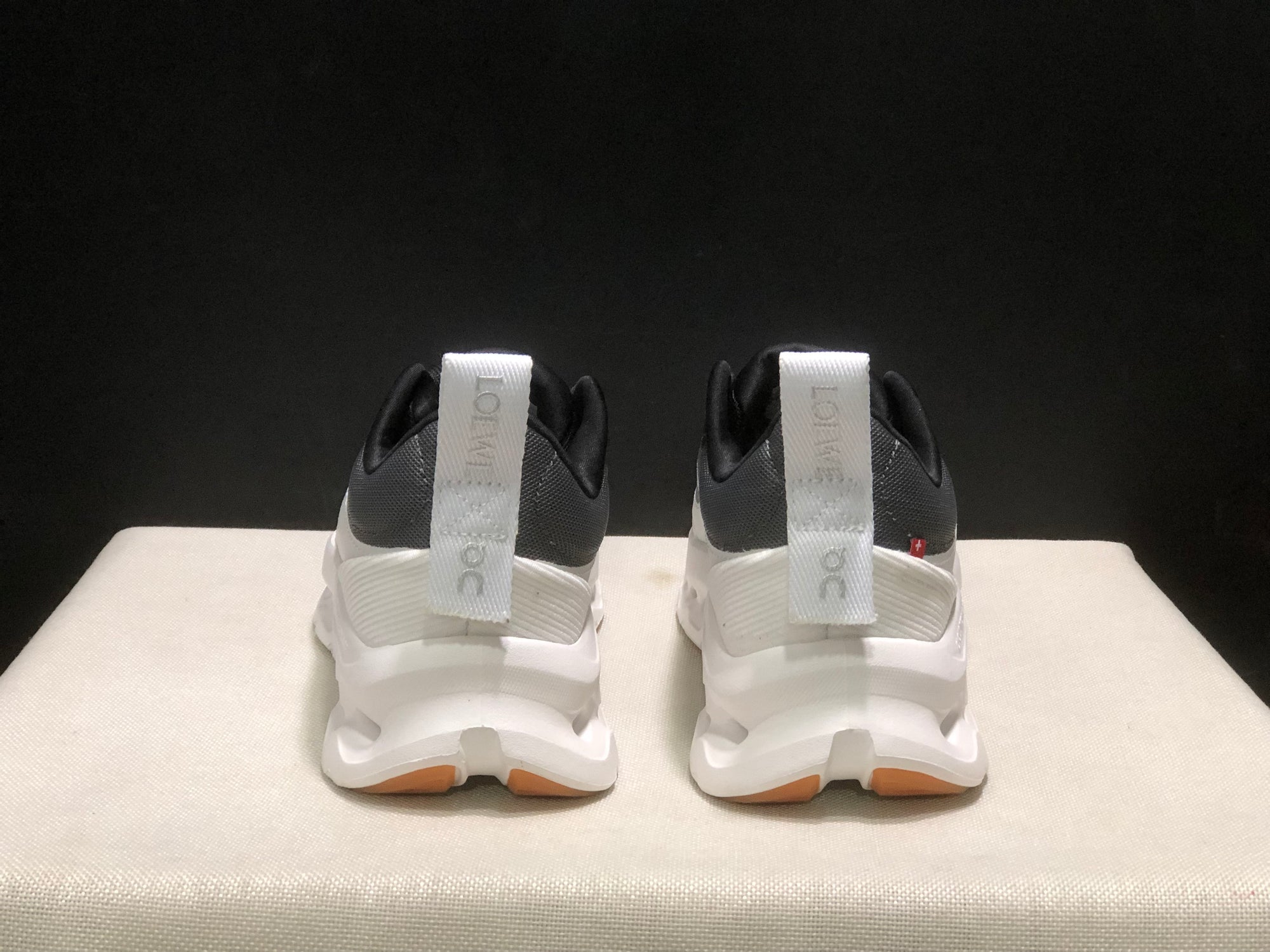 Tênis On Cloudtilt x LOEWE Branco/Bege/Cinza