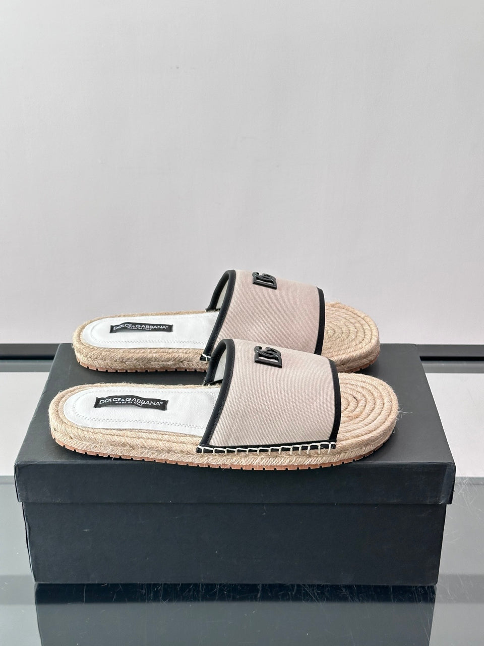 Espadrilhe DG com logo gravado off white