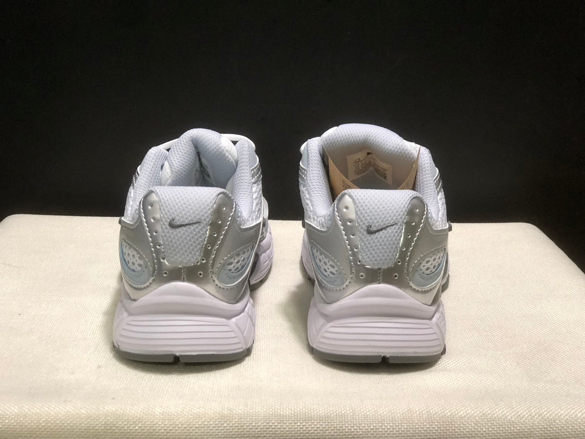 Nike V5 RNR prata/branco