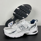 NB 530 Branco/Azul marinho