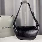 Pochete Balenciaga em Couro Preto Explorer Belt Bag 25cm