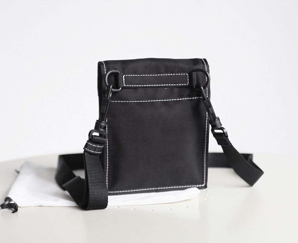 Balenciaga Explorer Small Pouch bag Preta 19×16×3.3cm