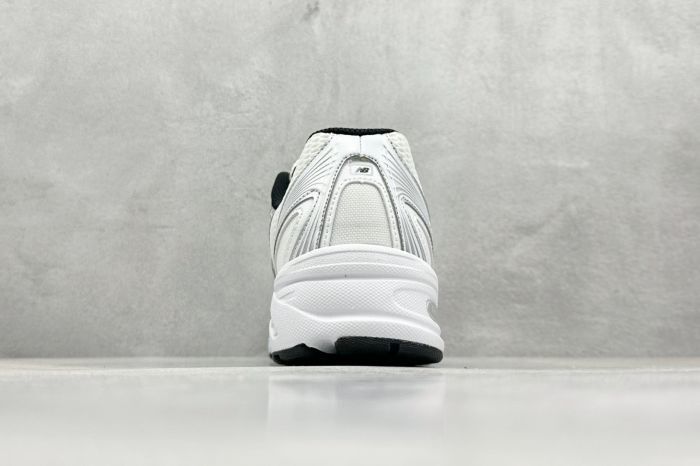 Tênis New Balance NB 740 Branco/Preto