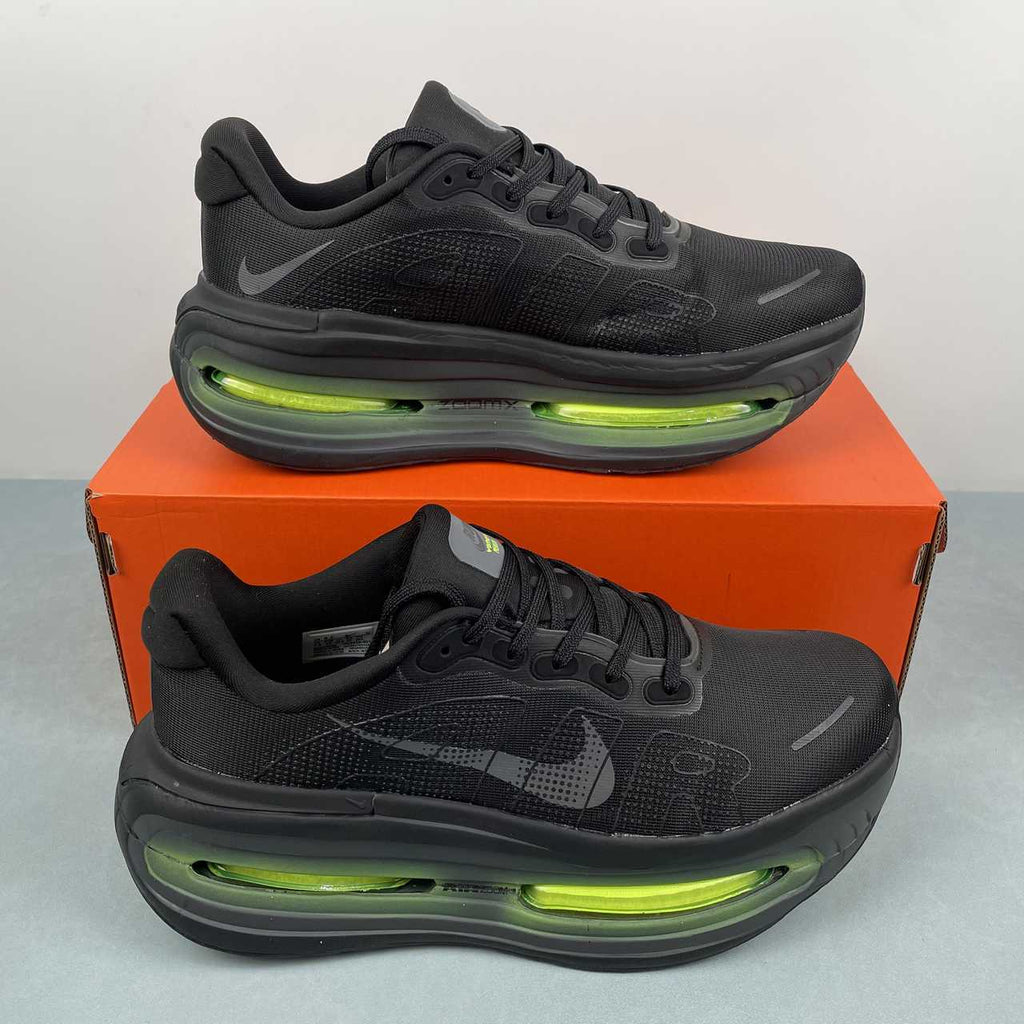 Vomero Premium Preto/amarelo