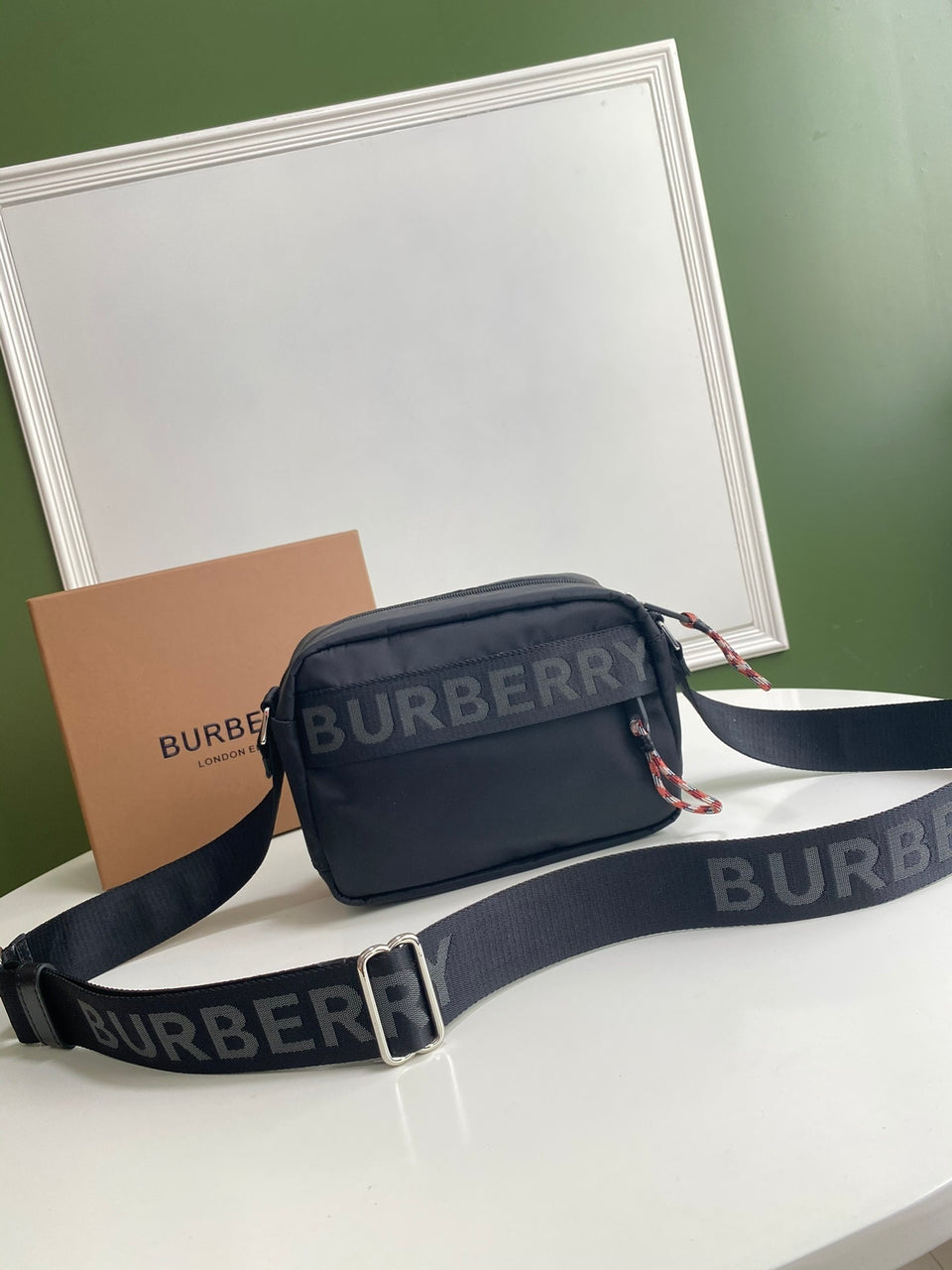 Bolsa Pochete Burberry Preto 22x11x16.5CM