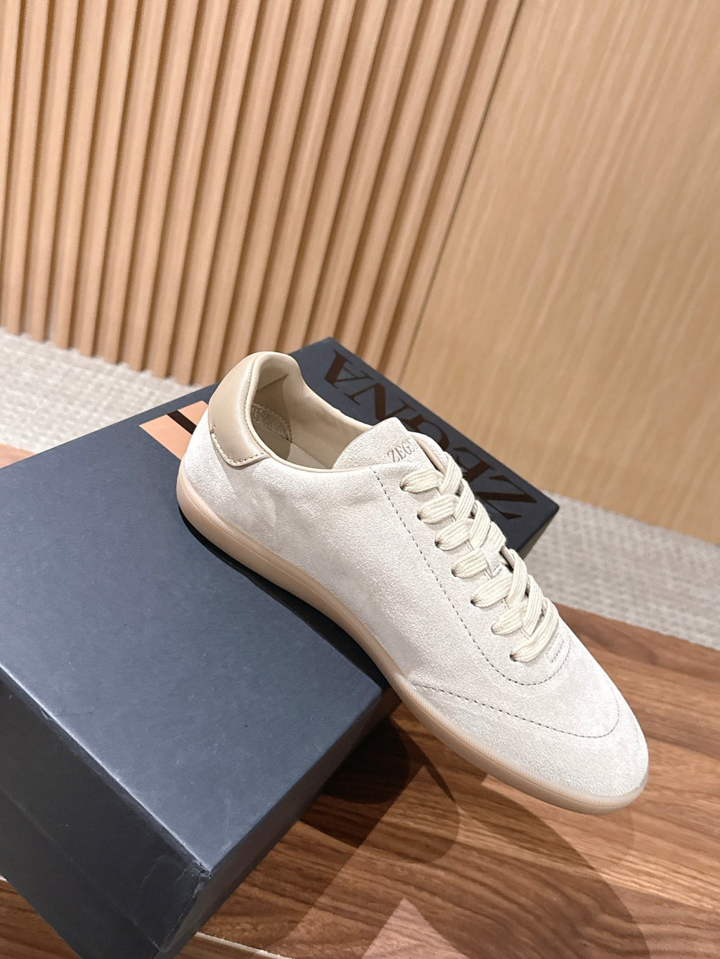 Zegna 232 Camurça bege