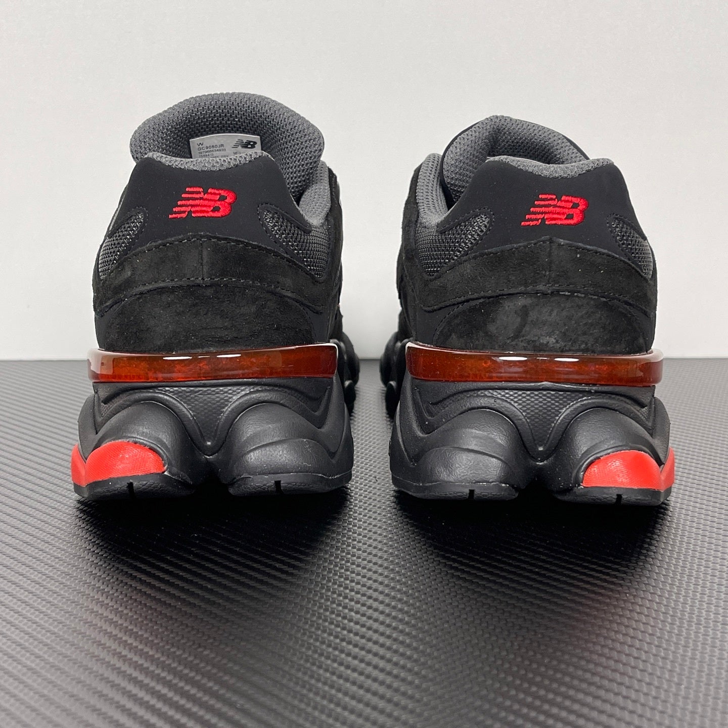 NEW BALANCE 9060 vermelho/preto