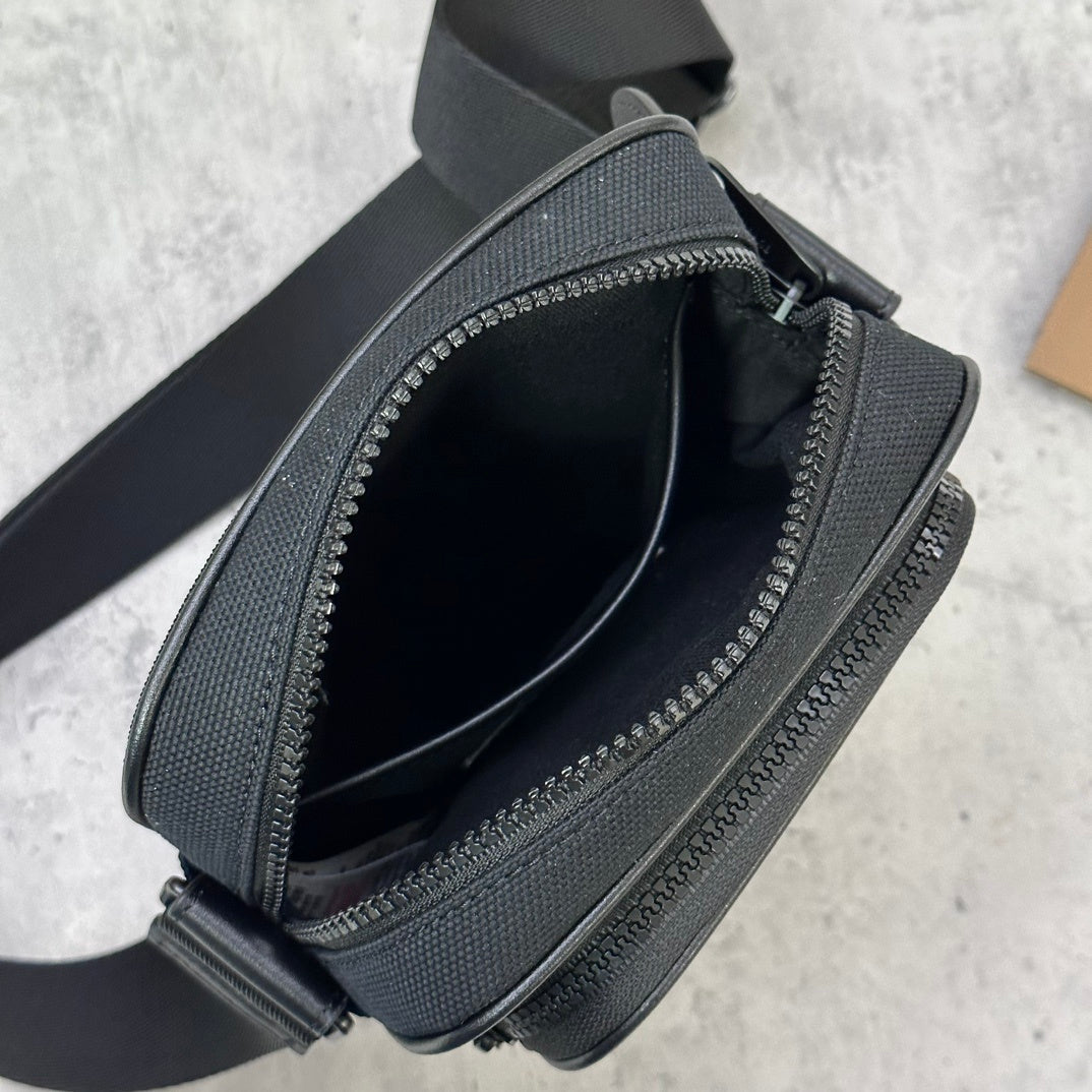 Bolsa Burberry carteiro Freddie com zíper 23×17×6CM