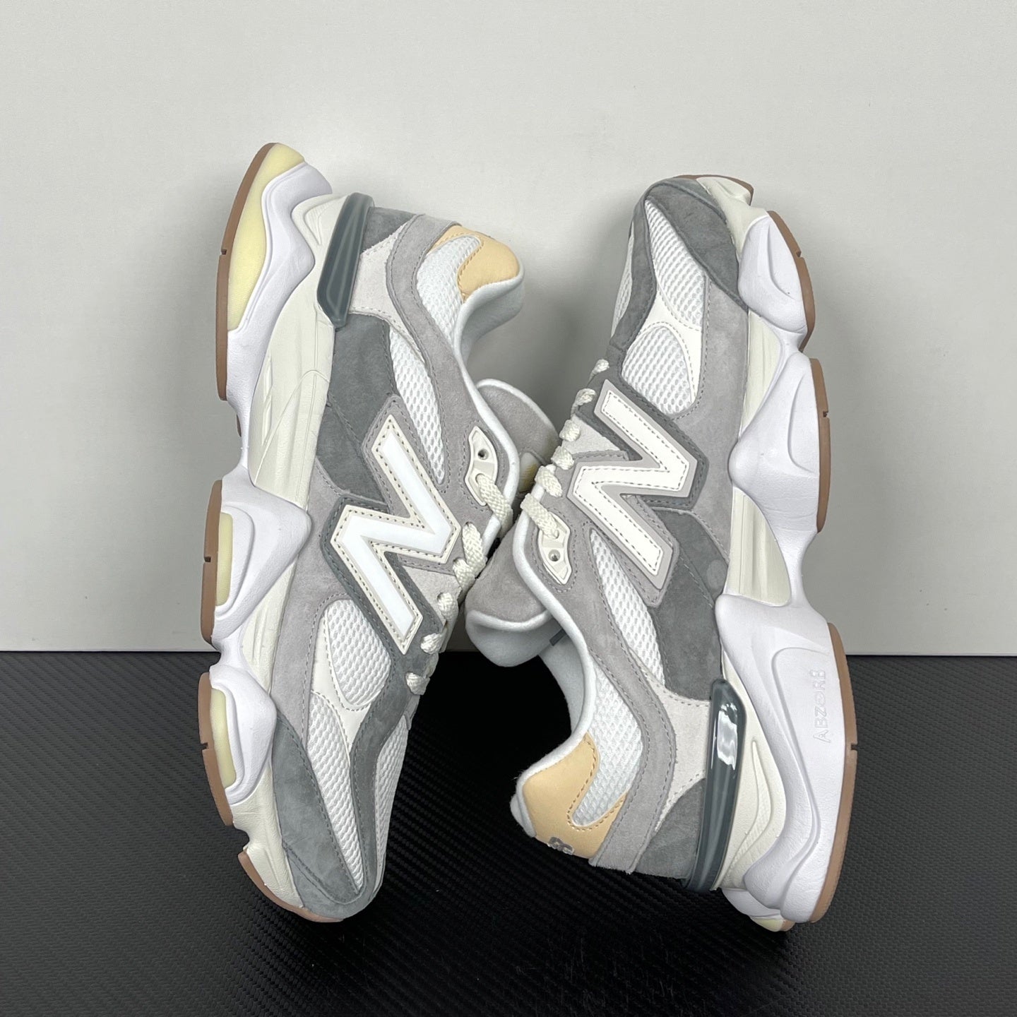 NEW BALANCE 9060 cinza/amarelo