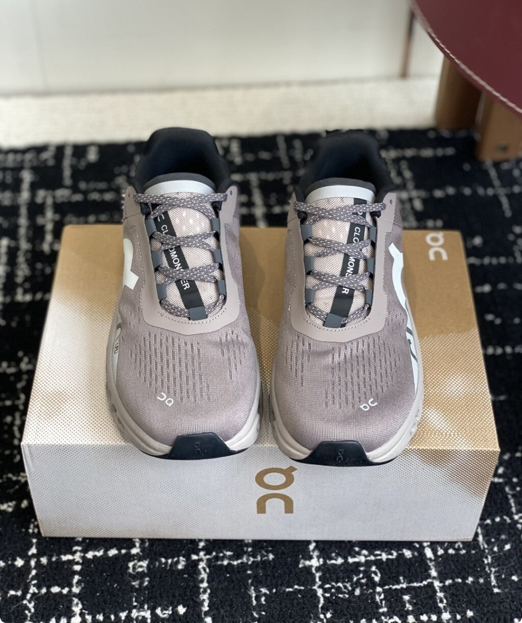 Tênis On Running Cloudmonster Marrom