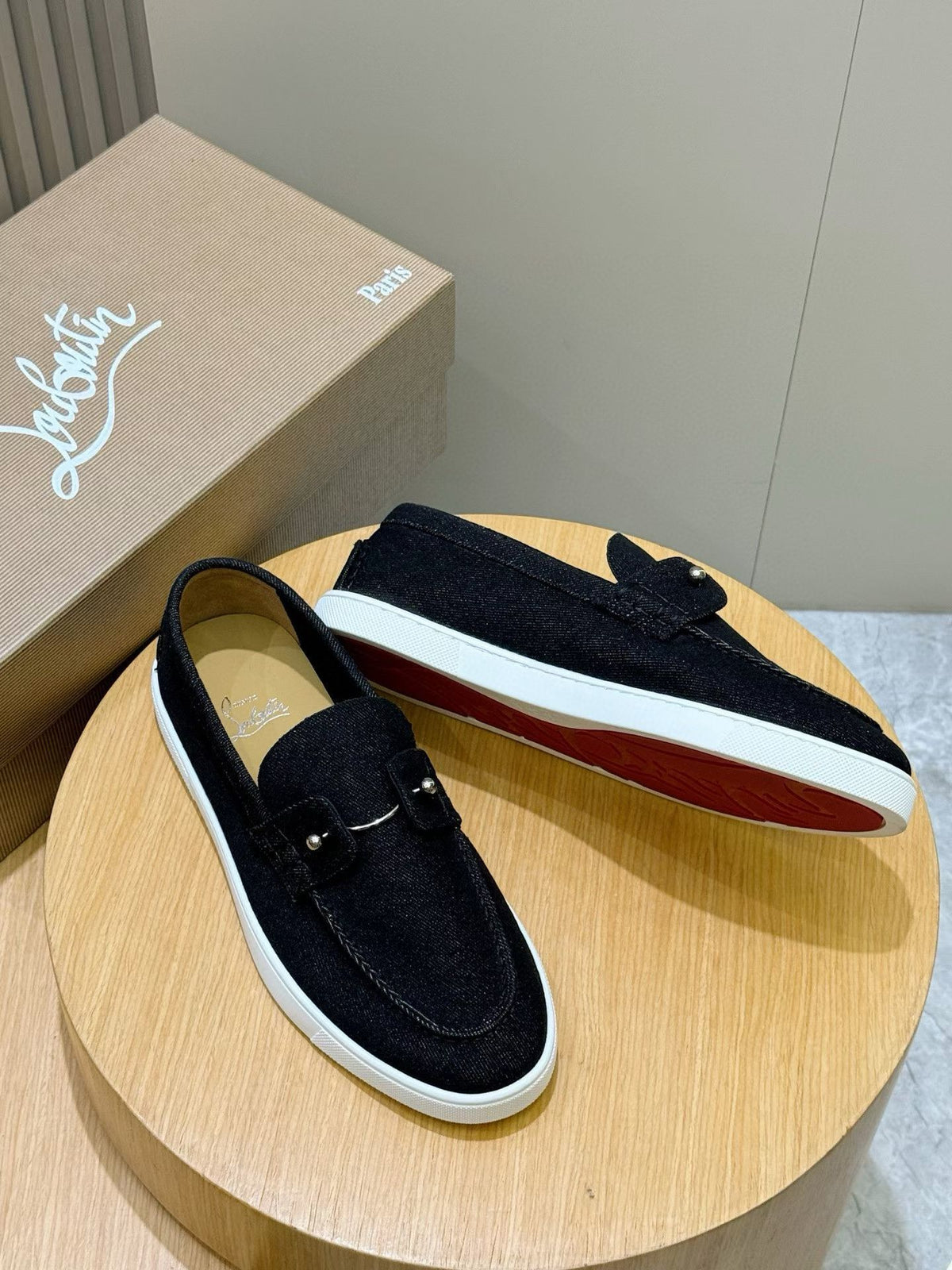 C. Louboutin Mocassim Chambeliboat Preto