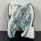 Tênis New Balance NB 740 verde