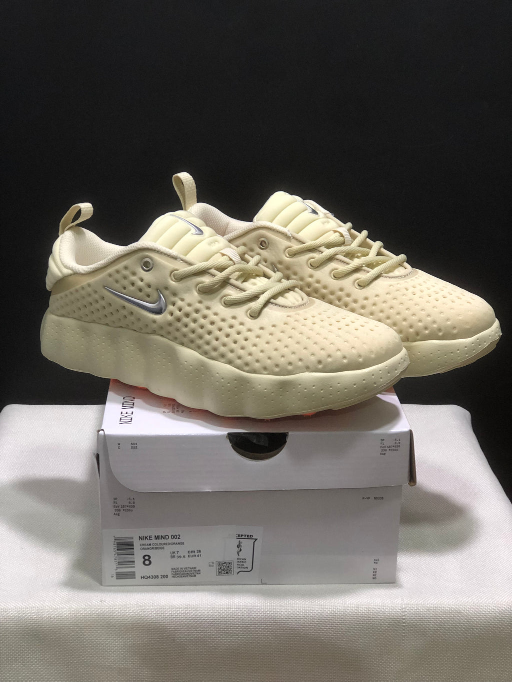 Tênis Nike Mind 002 Bege