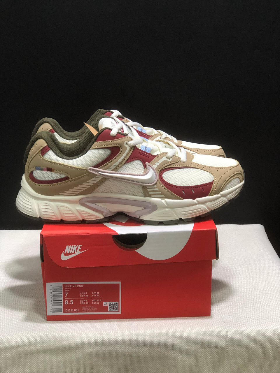 Nike V5 RNR branco/vermelho/bege