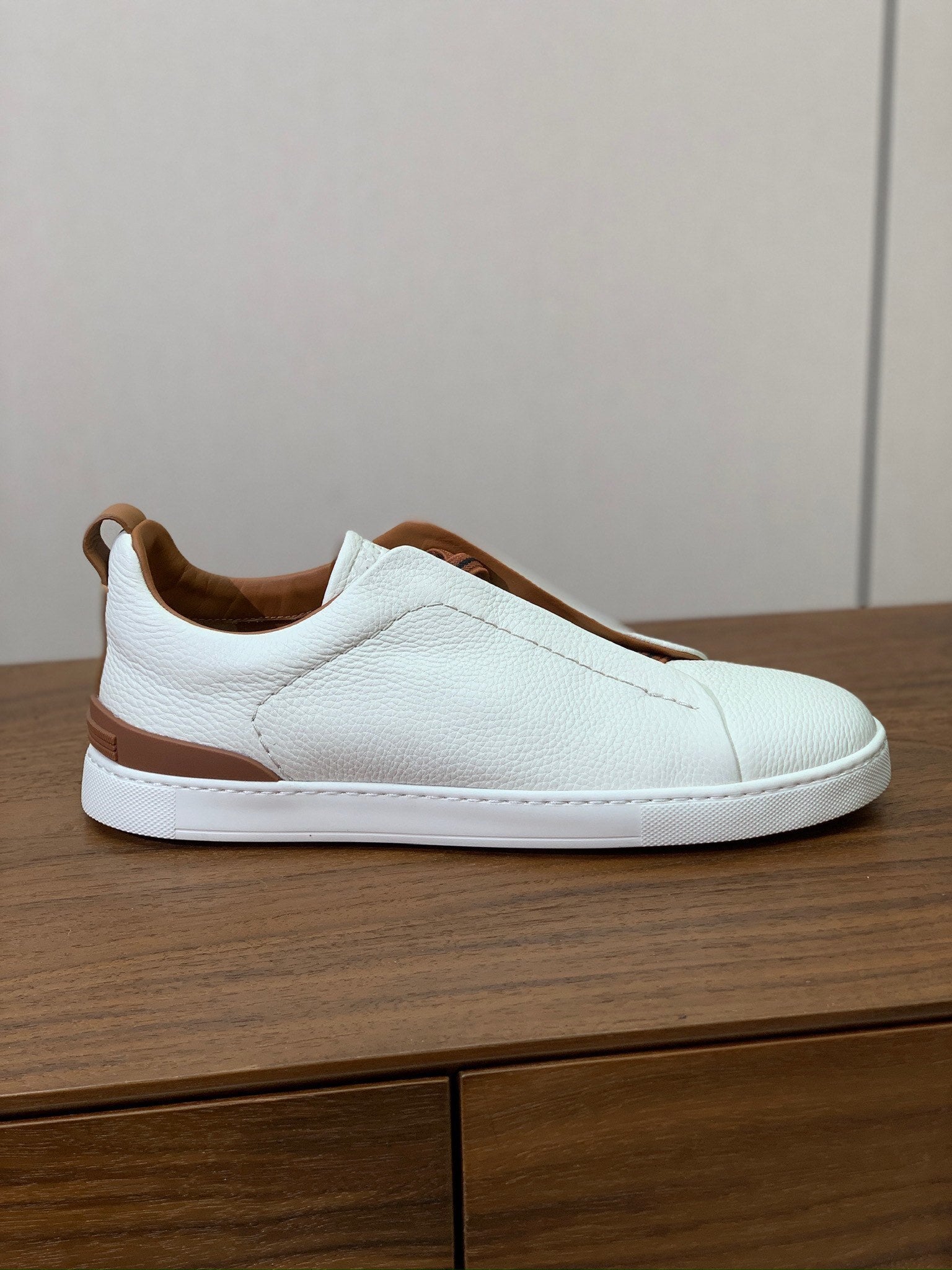 Zegna Triple Stitch em Couro Branco/Laranja