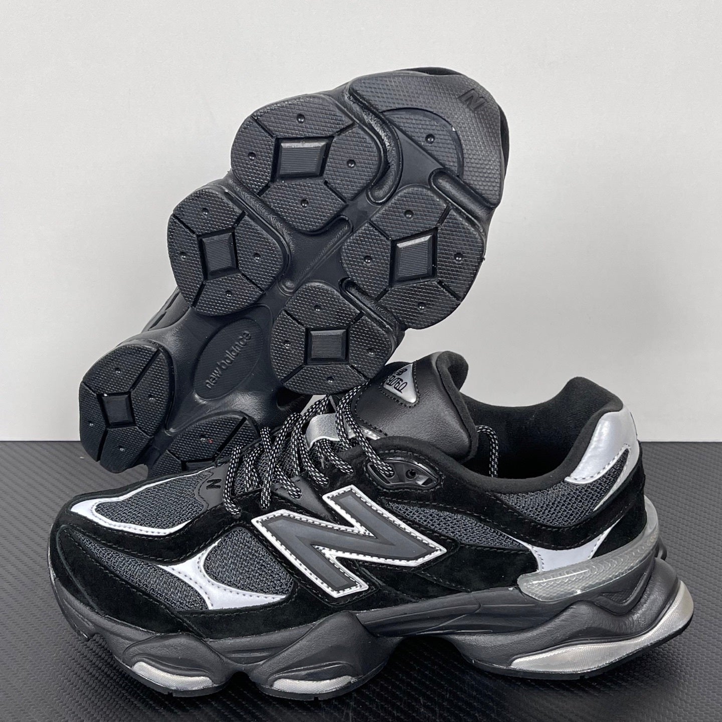 NEW BALANCE 9060 preto/cinza