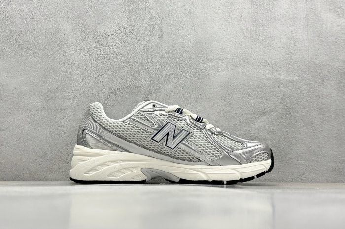 Tênis New Balance NB 740 Cinza/Prata