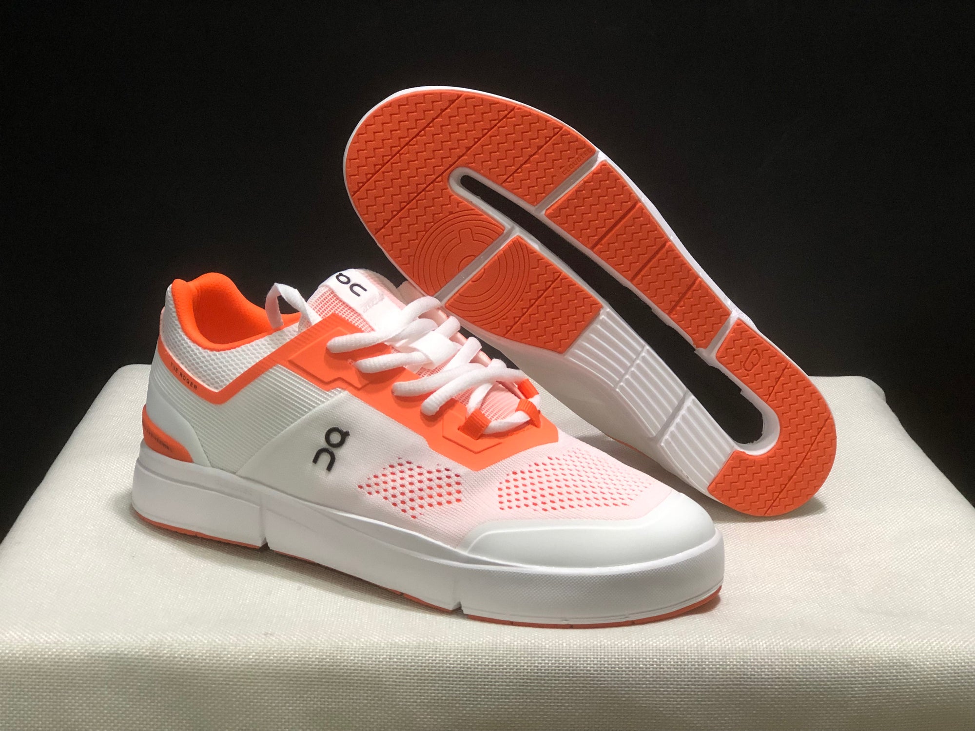Tênis On The Roger Spin 2 branco/laranja