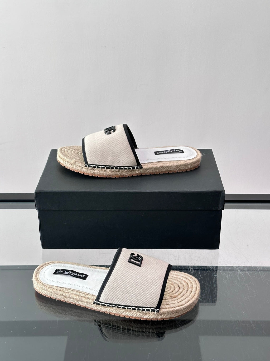 Espadrilhe DG com logo gravado off white