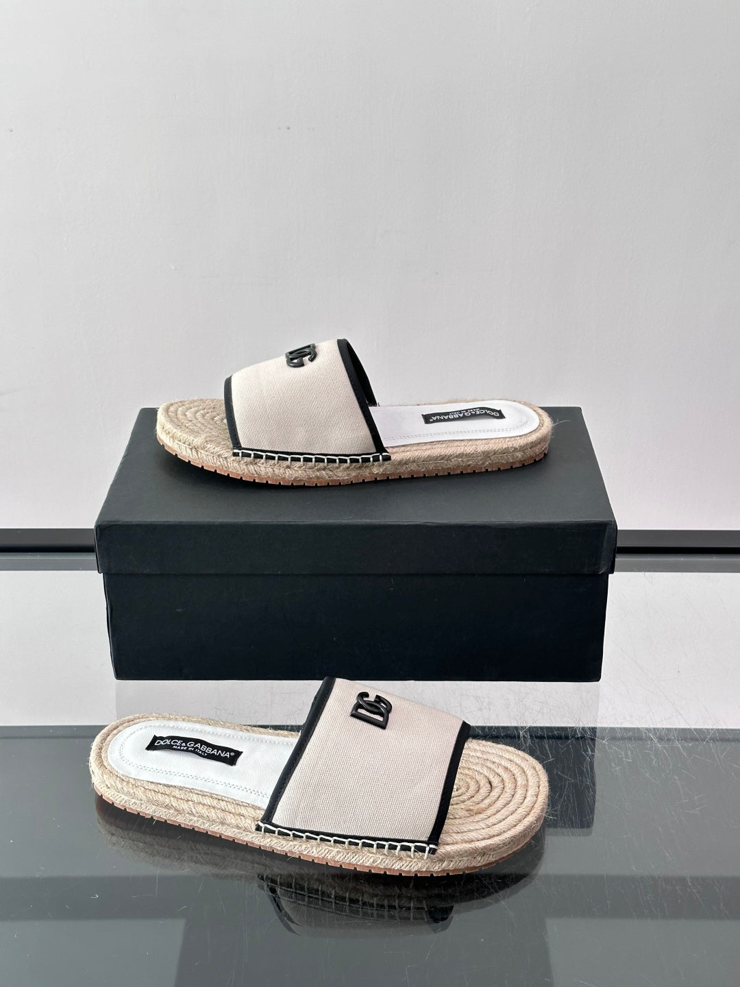 Espadrilhe DG com logo gravado off white