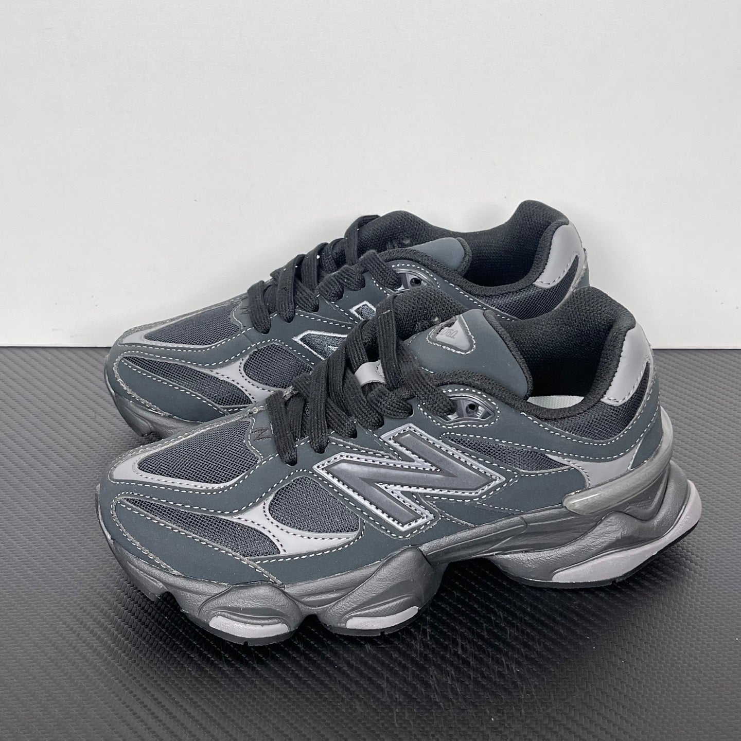 NEW BALANCE 9060 preto/cinza