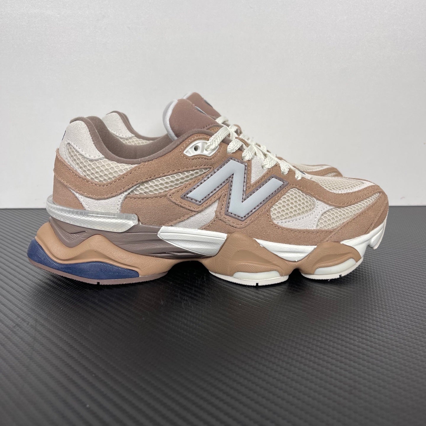 NEW BALANCE 9060 marrom/branco