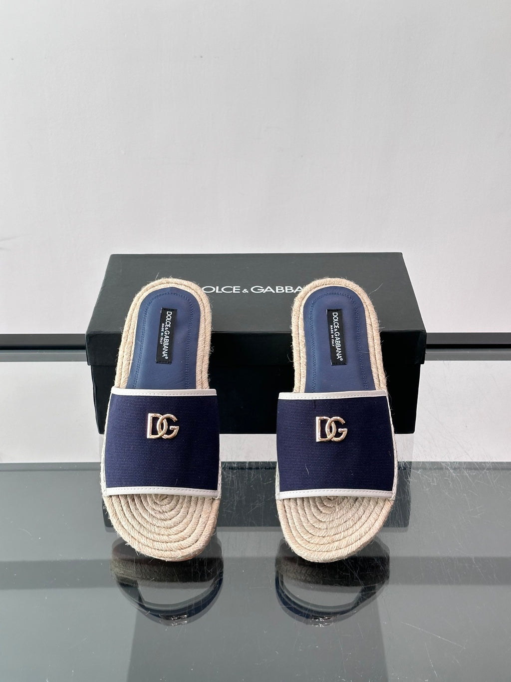 Espadrilhe DG com logo gravado azul