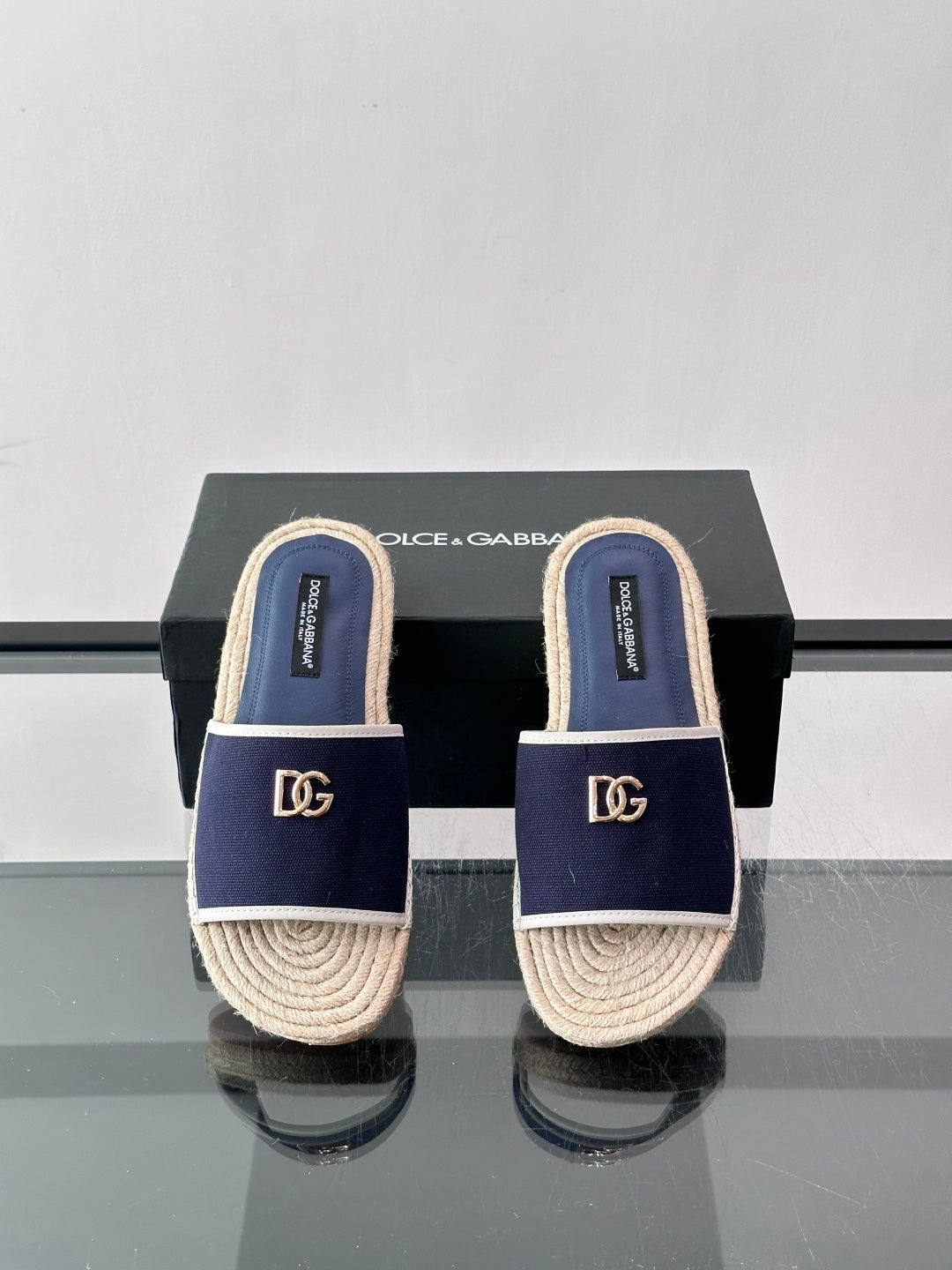 Espadrilhe DG com logo gravado azul