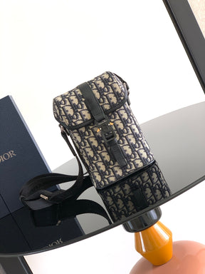 Bag Dior Mini Hit the Road Vertical Messenger Oblique 13x20x7cm