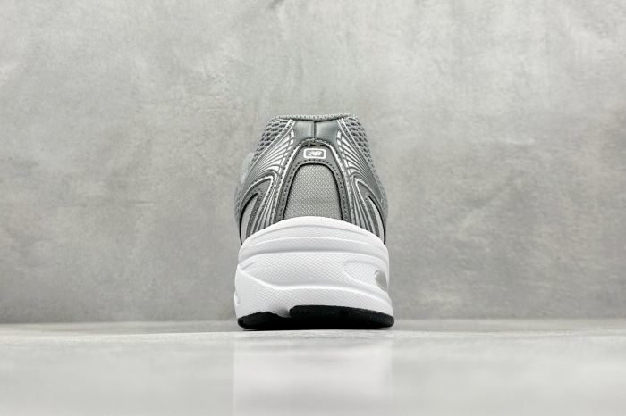 Tênis New Balance NB 740 Cinza