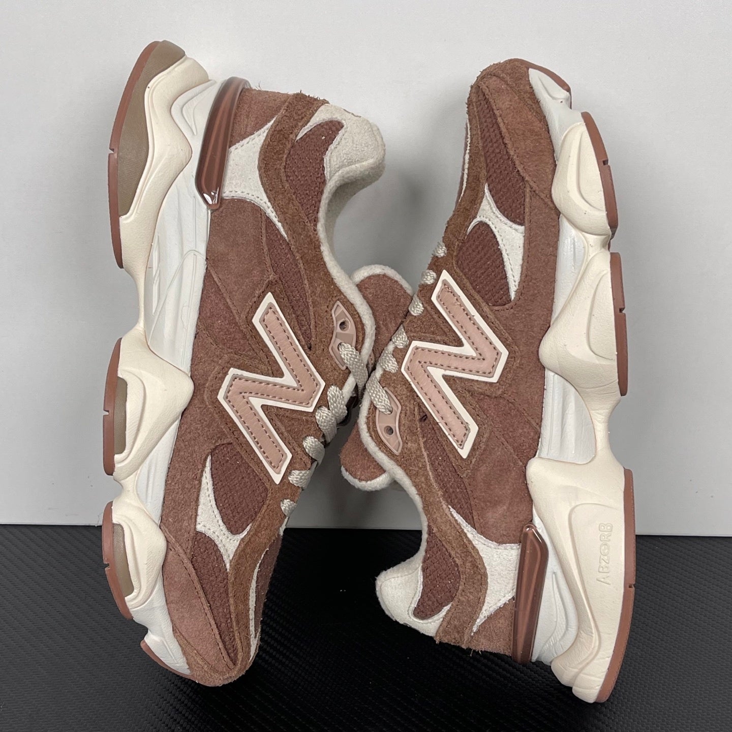 NEW BALANCE 9060 marrom