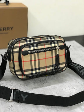 Bolsa Pochete Burberry Xadrez 22.5×8.2×14.5CM