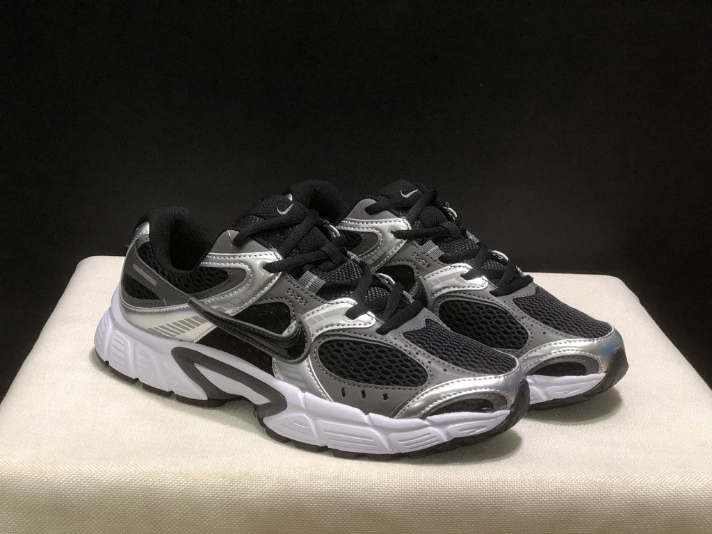 Nike V5 RNR preto/cinza