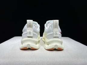 Tênis On Cloudtilt x LOEWE branco/bege