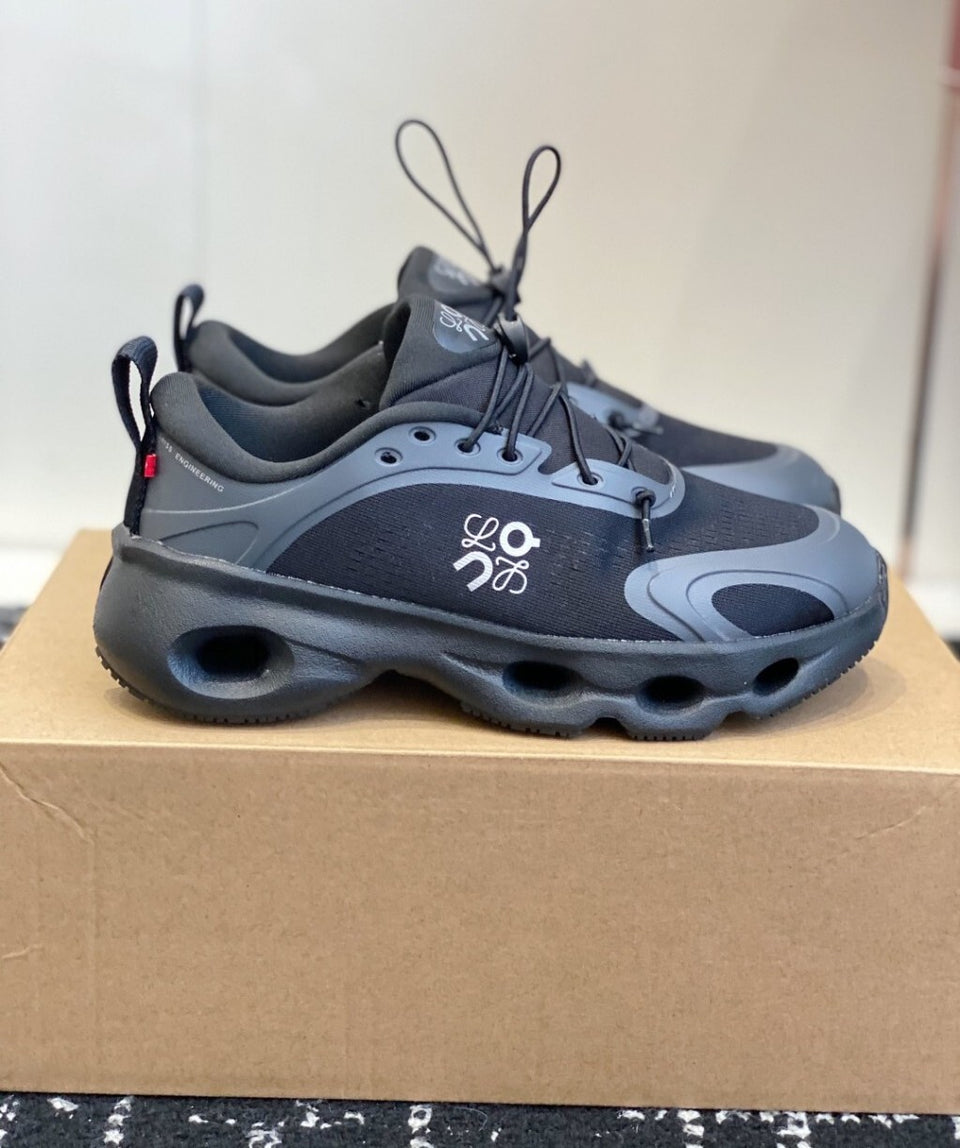 Tênis On Cloudsolo x LOEWE Preto