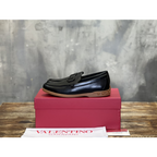 Valentino Garavani Leisure Flows Leather Loafers Preto