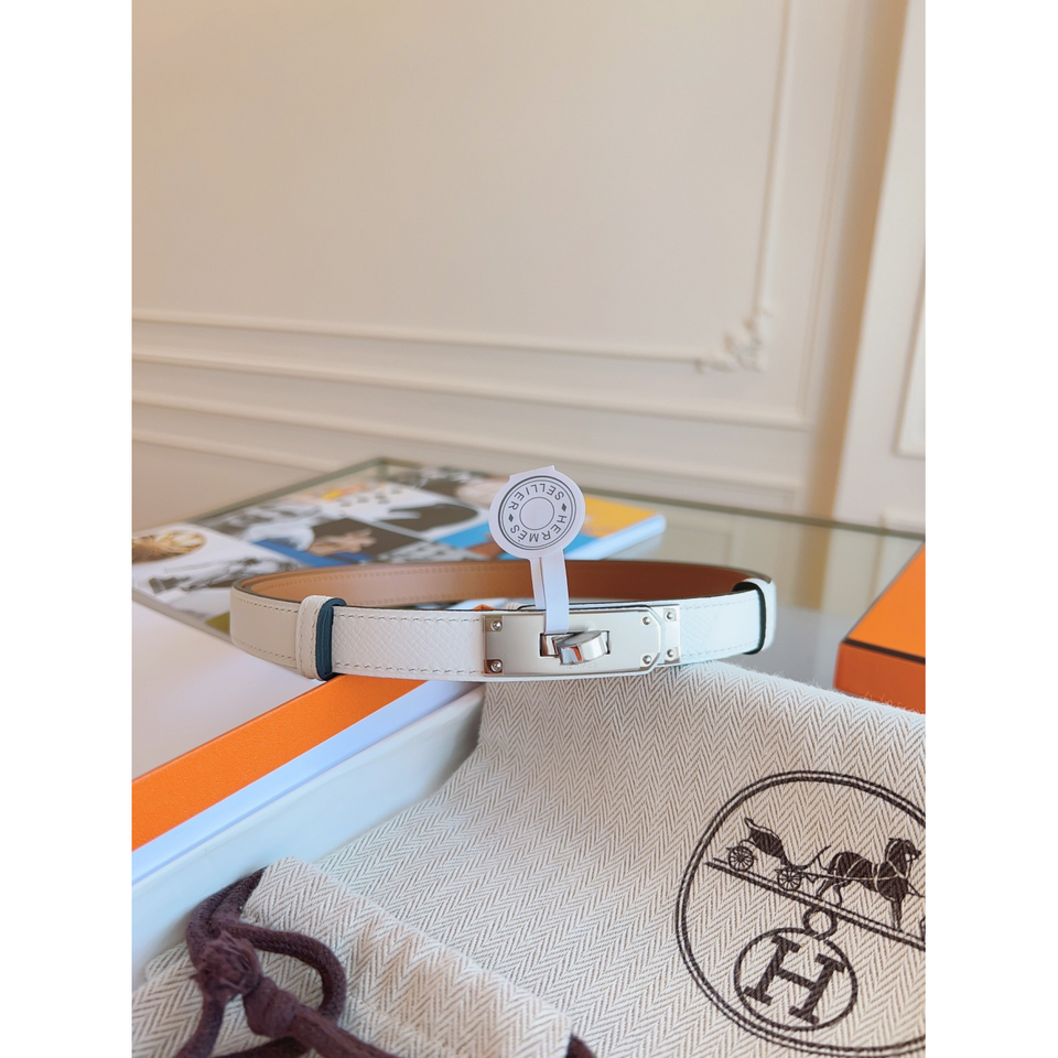 Cinto Hermès Kelly em Couro Branco com Fivela Kelly Prata 1.8cm