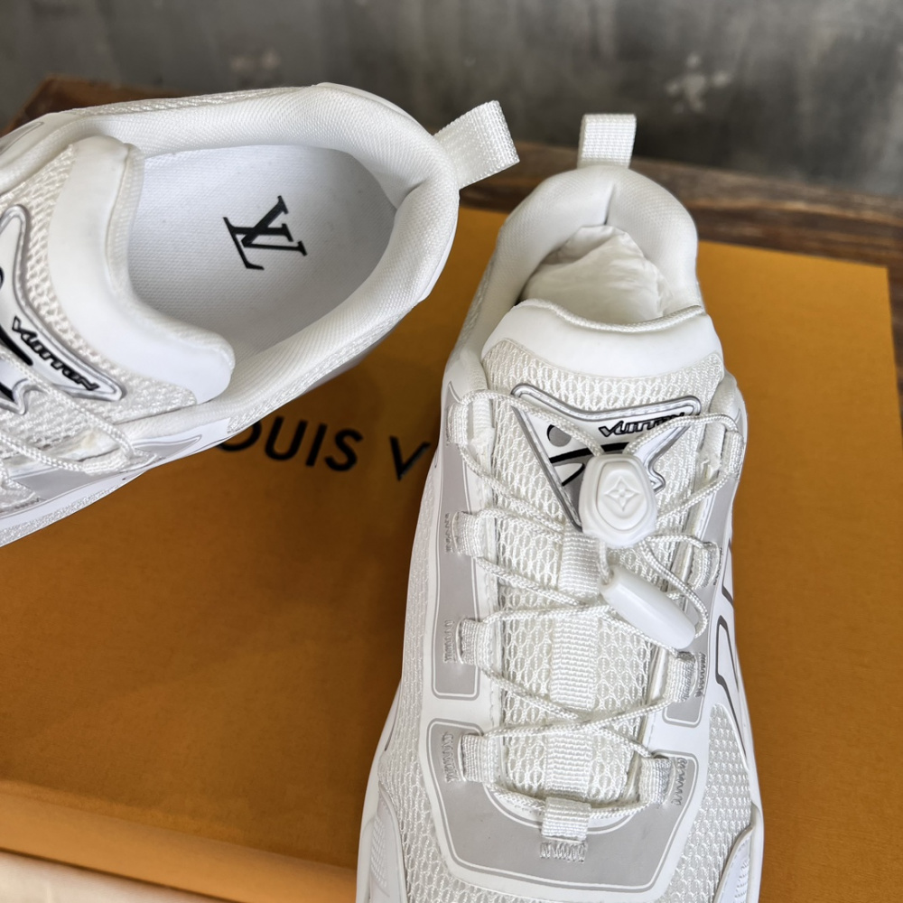 Tênis Louis Vuitton Runner Tatic Branco