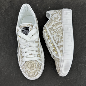 Tênis Versace Barocco Greca de Jacquard Bege