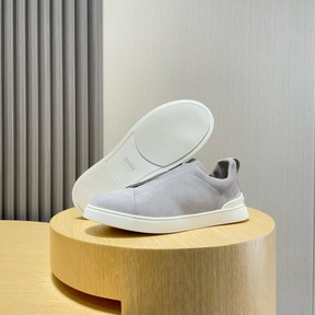 Zegna Triple Stitch em Camurça Cinza