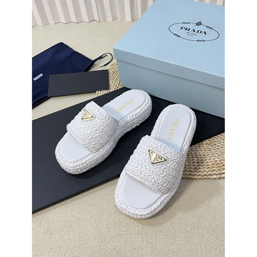 Sandália Prada FlatForm em crochê Branca