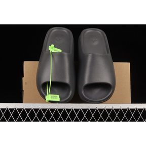 YEEZY SLIDES ONYX